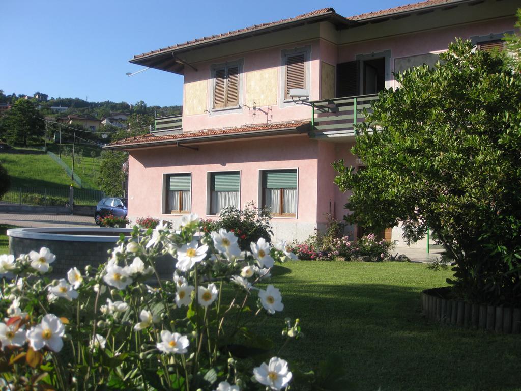 B&B Garden Solto Collina Exteriör bild