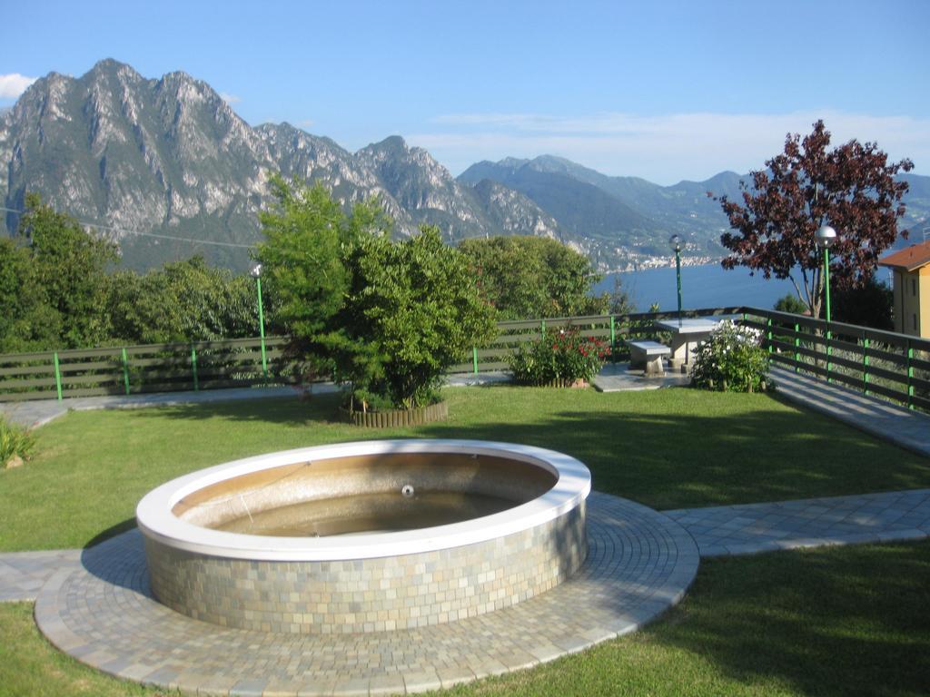 B&B Garden Solto Collina Exteriör bild